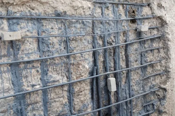 sacrificial zinc anode